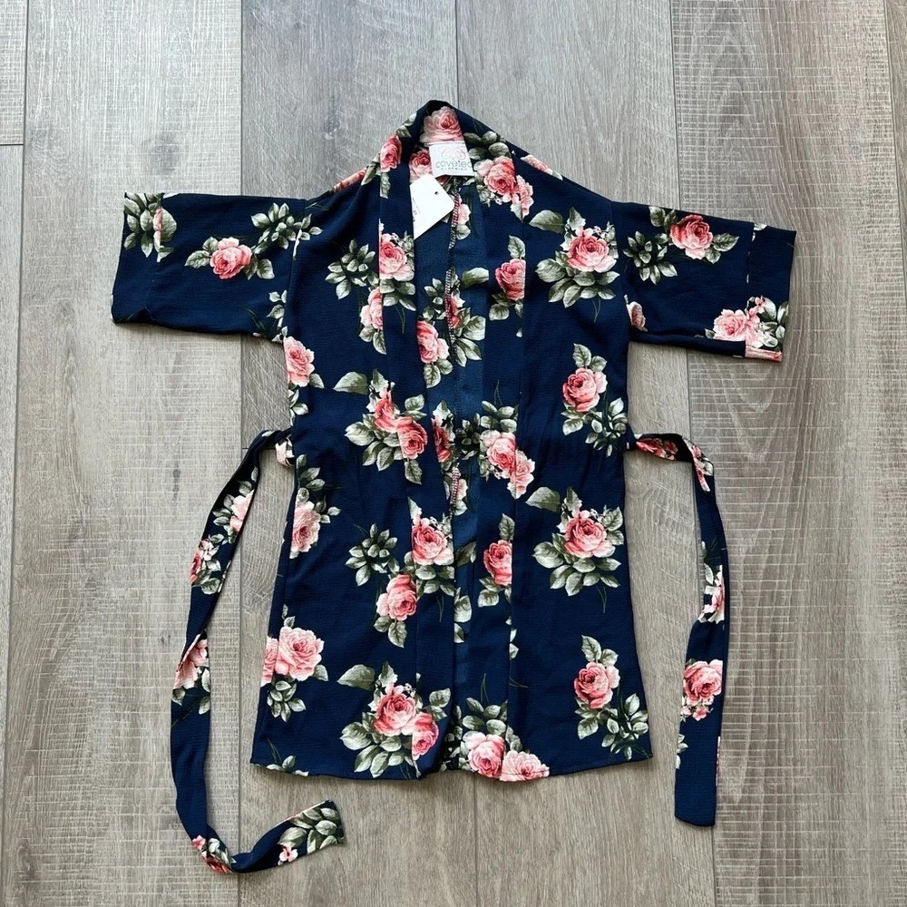 Coveted Clothing Floral Kimono Wrap Size XS 2/3